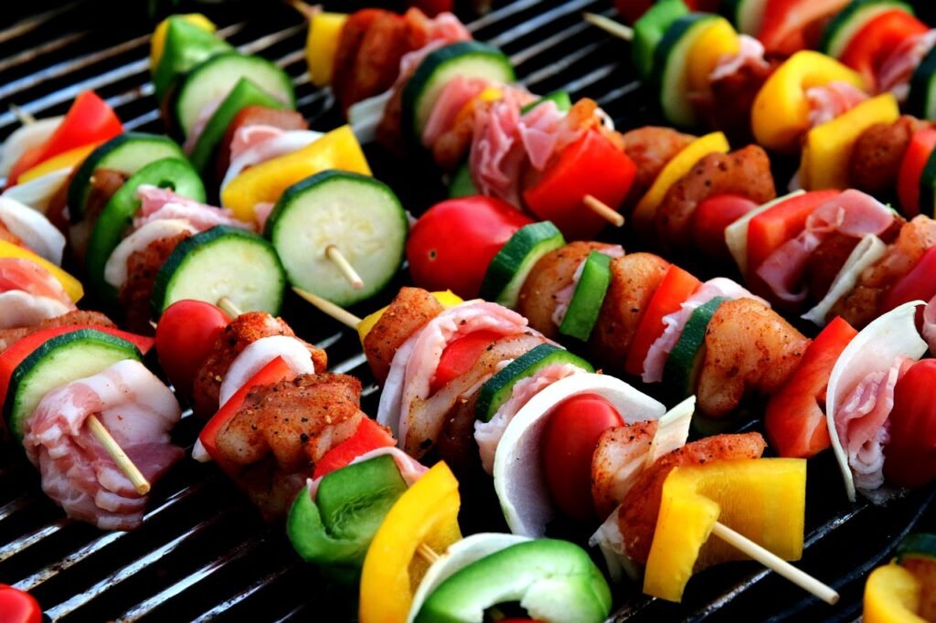 shish kebab, meat skewer, vegetable skewer-417994.jpg